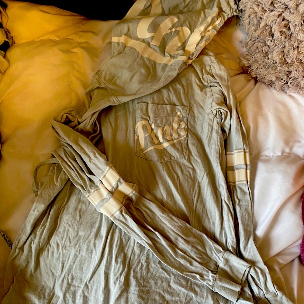 Victoria’s Hoody